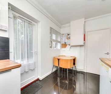 4 bedroom semi-detached house to rent - Photo 6