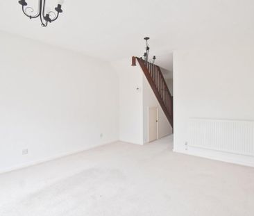 2 bedroom end of terrace house to rent - Photo 3