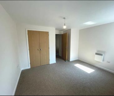 2 Bed Flat, Oxford Rd, RG30 - Photo 2