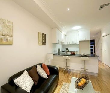 21/1 Nangnak Lane, Mont Albert - Photo 1