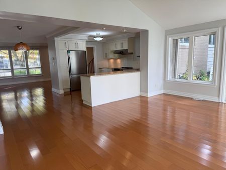 For Lease - 1377 Sheldon Avenue, Oakville, Ontario - Photo 5