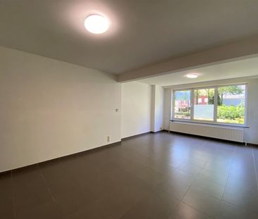 Gelijkvloers appartement met tuin en garage te Brasschaat - Photo 2