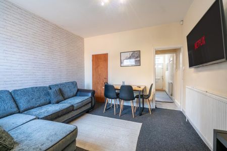 4 bedroom house to rent - Photo 3