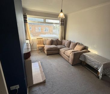 2 Bed Maisonette, Low Hall Lane, E17 - Photo 1