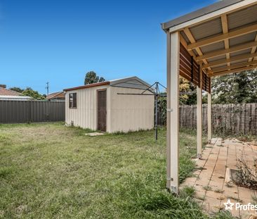 11 Lawson Rd, Melton South VIC 3338 - Photo 3