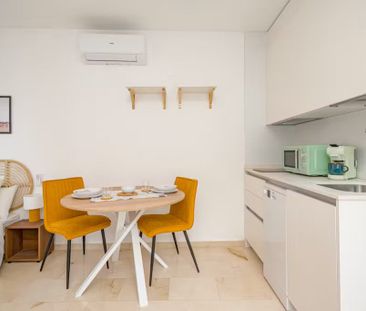Calle de la Salvia, Madrid, Community of Madrid 28039 - Photo 3