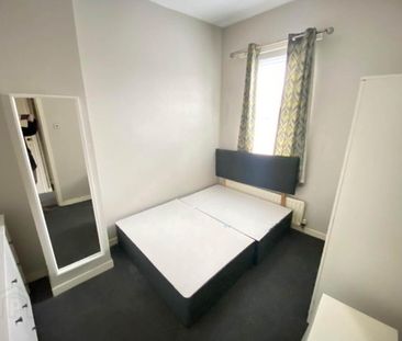 231 Donegall Road, Belfast, BT12 5NB - Photo 6