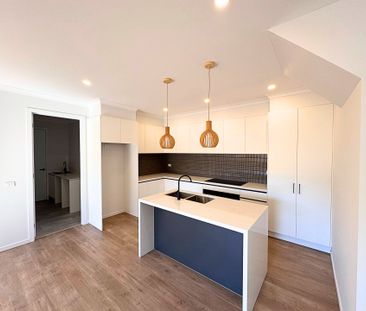 Brand New Luxury Living in the Heart of Mount Evelyn - Photo 2