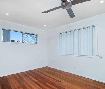 Charming Bilinga Beach Home Ideally Situated Within Short Distance ... - Photo 3