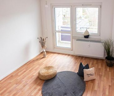 Schön gelegene 2-Raum-Wohnung mit Balkon - Foto 1