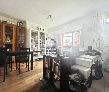 Chertsey Road, Twickenham, TW1 1EW - Photo 3