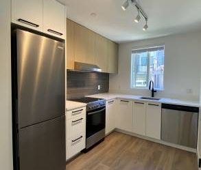 1 Bed, 1 Bath Ground Level Suite - Sea & Sky (ID 322) - Photo 4