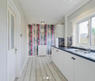 3 bedroom terraced house to rent - Photo 1