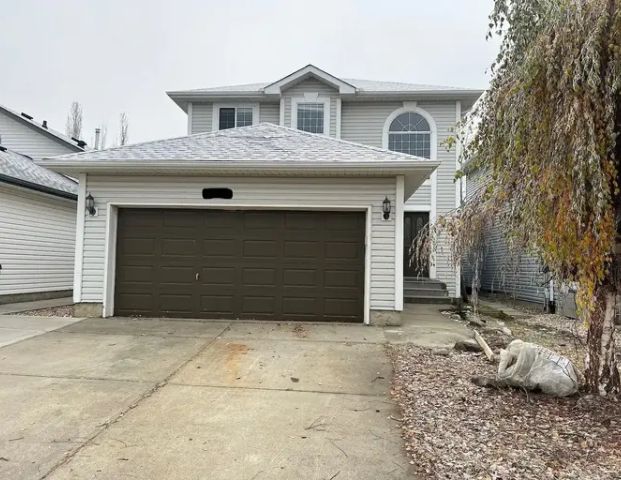 HOUSE FOR RENT | Edmonton - Photo 1