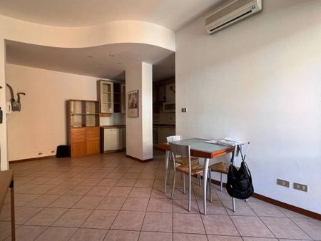 Panoramico ampio BIlocale nei pressi dell'Ospedale Maggiore - Photo 5