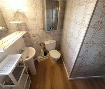 Calle de Pico Cejo, Madrid, Community of Madrid 28038 - Foto 5