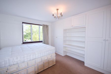 Nethercourt Avenue, West Finchley, London N3 - Photo 4