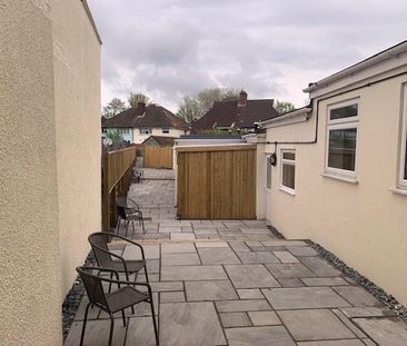 1 bedroom in a house share to rent - Photo 3