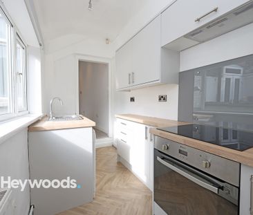 2 bed terraced house to rent in Watson Street, Penkhull, Stoke-on-T... - Photo 2