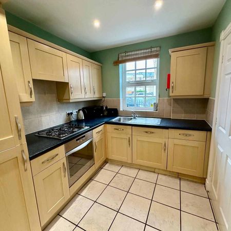 2 bedroom property to rent - Photo 3