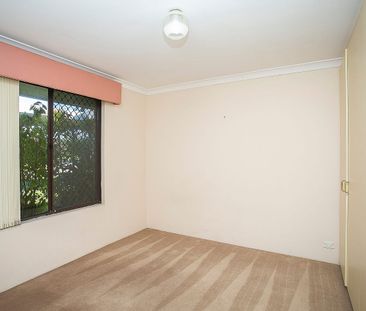 Peaceful Living in a Prime Waterford Pocket - Photo 4