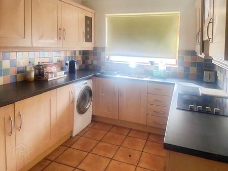 80 Lough Road, Lurgan, BT66 6JJ - Photo 5