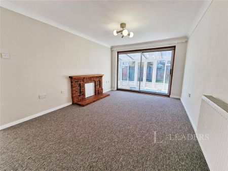 2 bedroom bungalow to rent - Photo 2