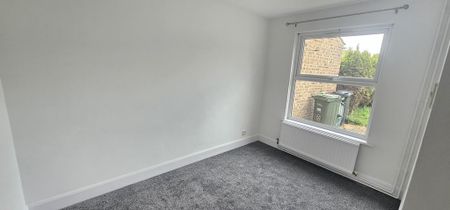 4 bedroom house to rent - Photo 2