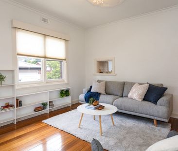 Live Large in Newstead - Photo 2