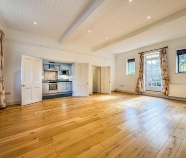 3 bedroom terraced house to rent - Photo 2