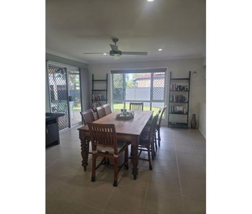 Fully Furnished and Equipped for You to Move In&excl; - Photo 2