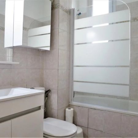 Location Appartement 1 pièce 26m² BOULOGNE BILLANCOURT 92100 - Photo 4