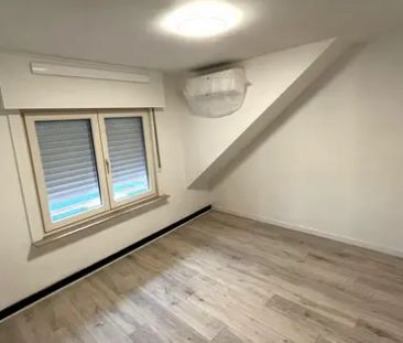 Volledig vernieuwde, energiezuinige bel-étagewoning. Huur €7 - Photo 1
