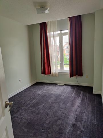 For Lease - 3373 Eglinton Avenue, Mississauga, Ontario - Photo 3