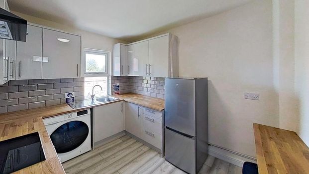 1 bedroom house of multiple occupation to rent - Photo 1