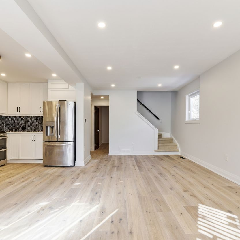 For Lease - 68 Macdonald Avenue Unit# Upper, Toronto, Ontario - Photo 1