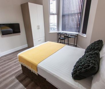 6 bedroom terraced house to rent - Photo 5