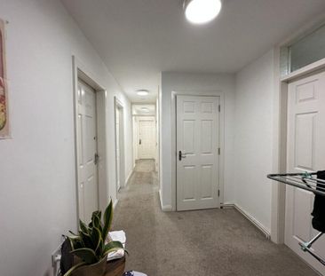 4 bedroom penthouse to rent - Photo 3