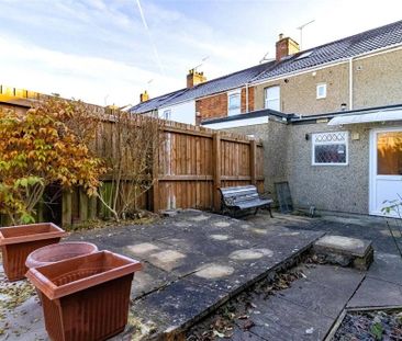 2 bedroom terraced house to rent - Photo 2