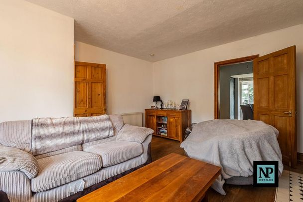 3 bedroom semi-detached house to rent - Photo 1