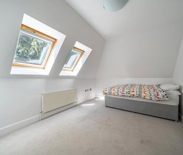 2 bedroom penthouse to rent - Photo 1