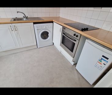 Studio Flat, St James's Road, CR0 - Photo 5