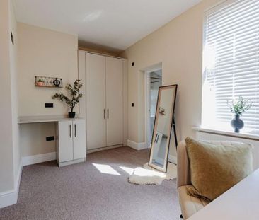 6 bedroom house of multiple occupation to rent - Photo 3