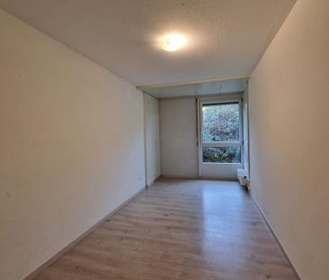 "Grossräumige, helle 4.5-Z-Wohnung mit Balkon und herrlicher Aussic... - Photo 3