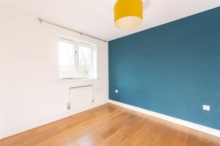 4 bedroom terraced house to rent - Photo 5