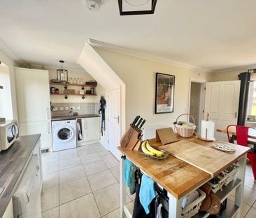 Morello Chase, Soham - Photo 2