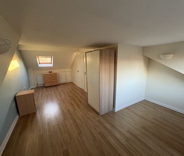 2 bed Apartment - To Let - Photo 1