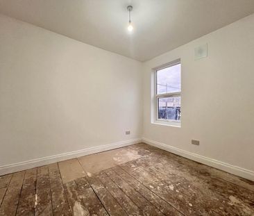 4 bedroom terraced house to rent - Photo 2