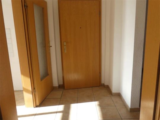 Sonnige Zweiraumwohnung mit Balkon und Stellplatz in Meißen - Photo 1