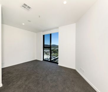 Brand New Living at "The Shard" - Modern Style and Ultimate Conveni... - Photo 5